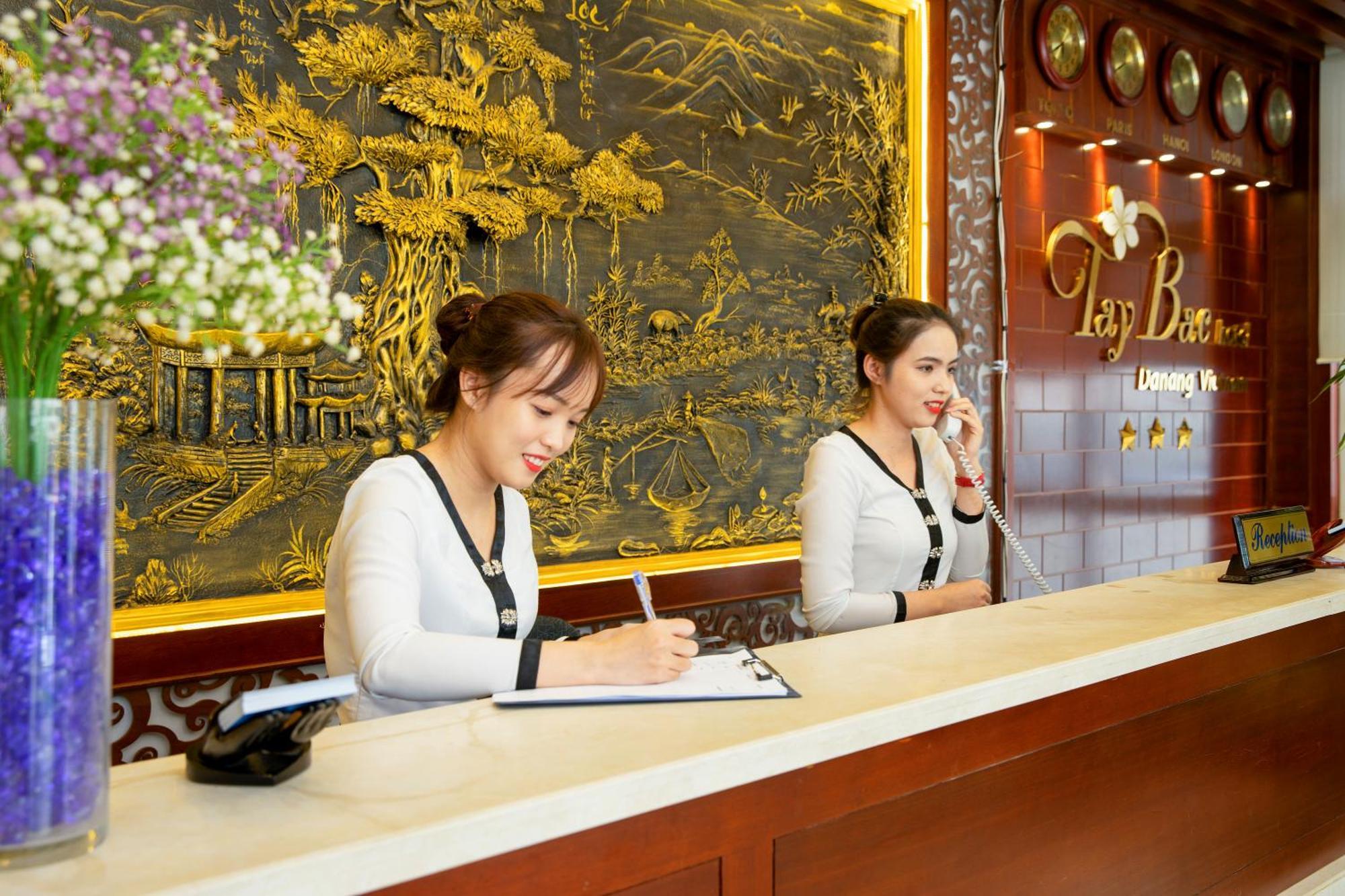 Tay Bac Hotel Da Nang Exteriör bild